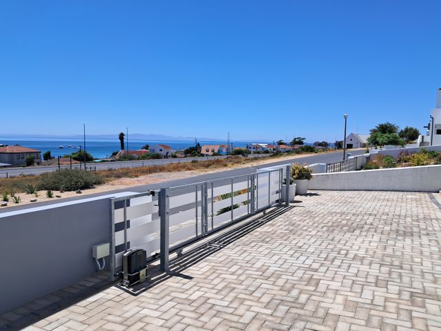 1 Bedroom Property for Sale in Britannica Heights Western Cape